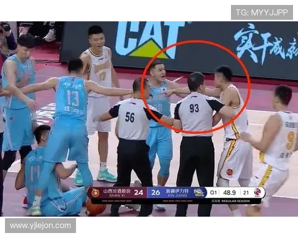 广东宏远强势对决XXX劲敌 激烈对抗引发球迷热议