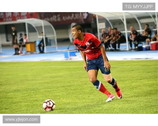 武汉篮球队与深圳篮球队赛后分析：力量对决的精彩瞬间与战术解析