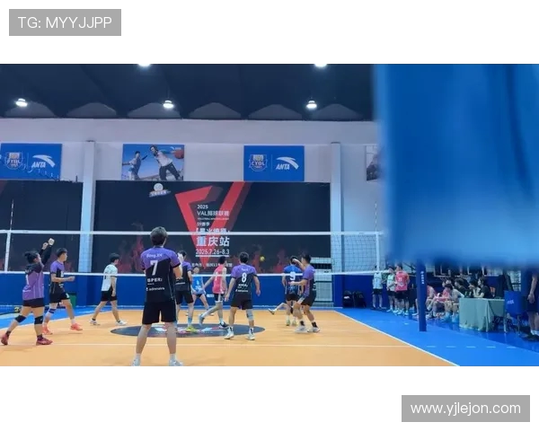 重庆排球队个人能力提升的关键因素与发展策略探讨