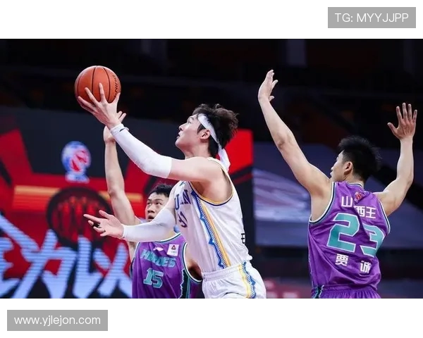 重庆篮球队的比赛节奏分析与战术调整对球队表现的影响探讨