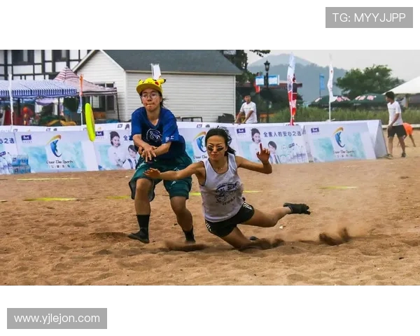 重庆飞盘队在极限运动世界杯上的拼搏历程与荣耀时刻